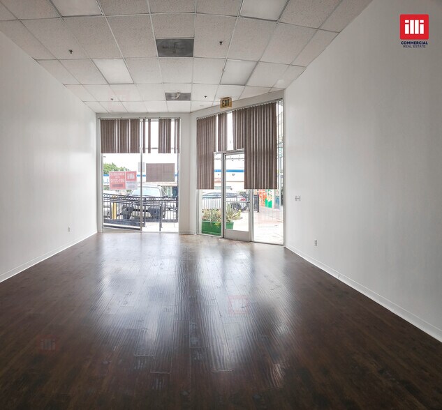 3476 Whittier Blvd, Los Angeles, CA à louer - Photo du bâtiment - Image 3 de 4