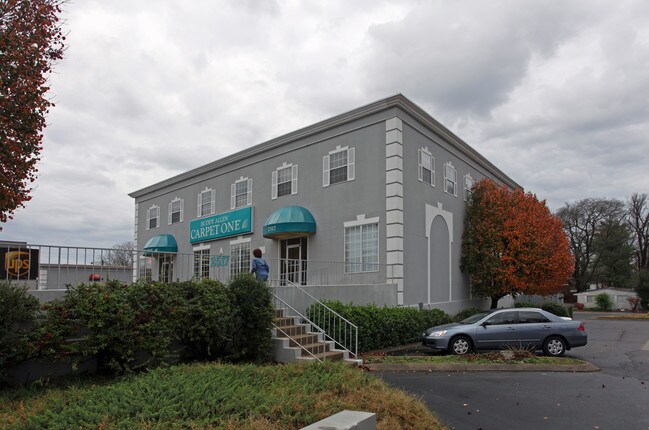 Plus de détails pour 2517 Lebanon Pike, Nashville, TN - Bureau, Commerce de détail à louer