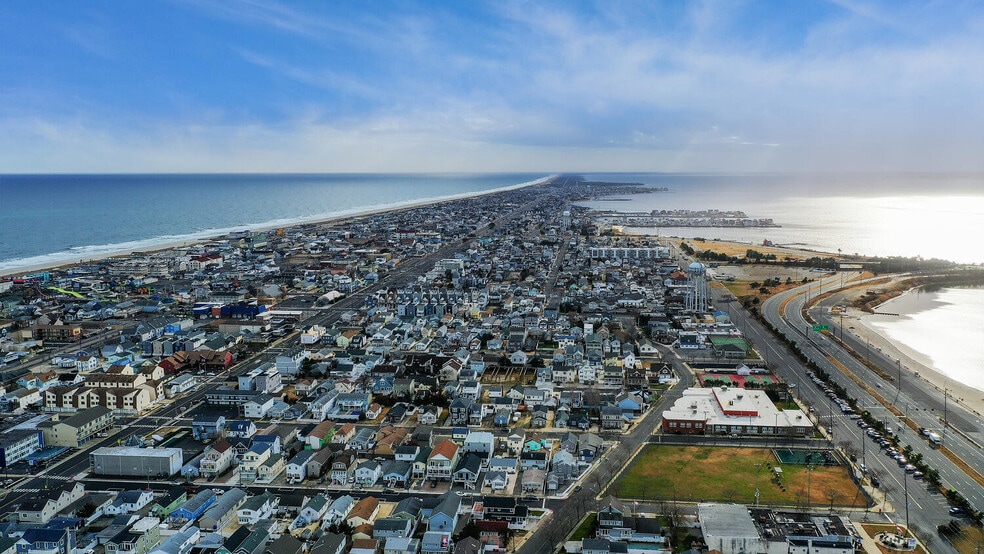 124 Kearney Ave, Seaside Heights, NJ for sale - Aerial - Image 2 of 6