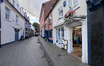 10 Church St, Wimborne à louer Photo du bâtiment- Image 2 de 3