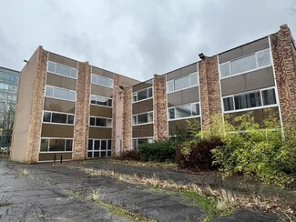 Plus de détails pour 6 Square Isaac Newton, Montigny-le-Bretonneux - Bureau à vendre