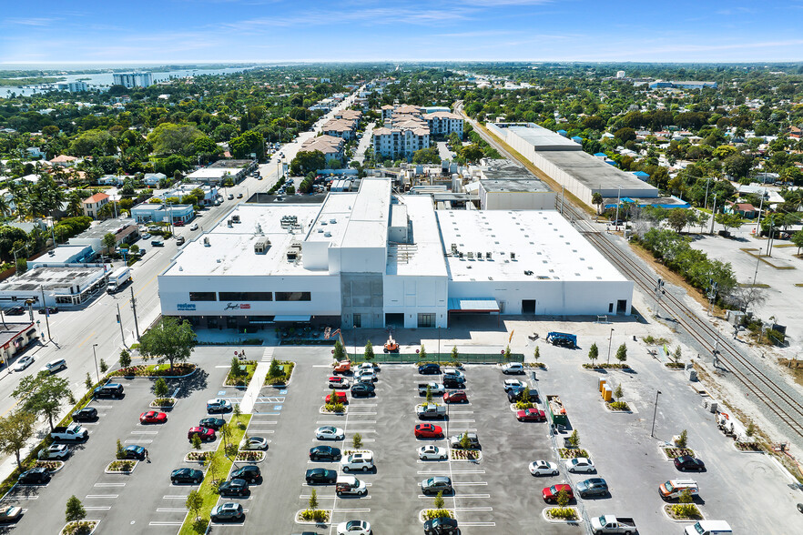 2791 S Dixie Hwy, West Palm Beach, FL for lease - Building Photo - Image 1 of 16