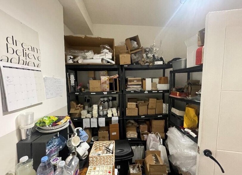 7 Lawrence Sherriff St, Rugby à louer - Photo intérieure - Image 3 de 3