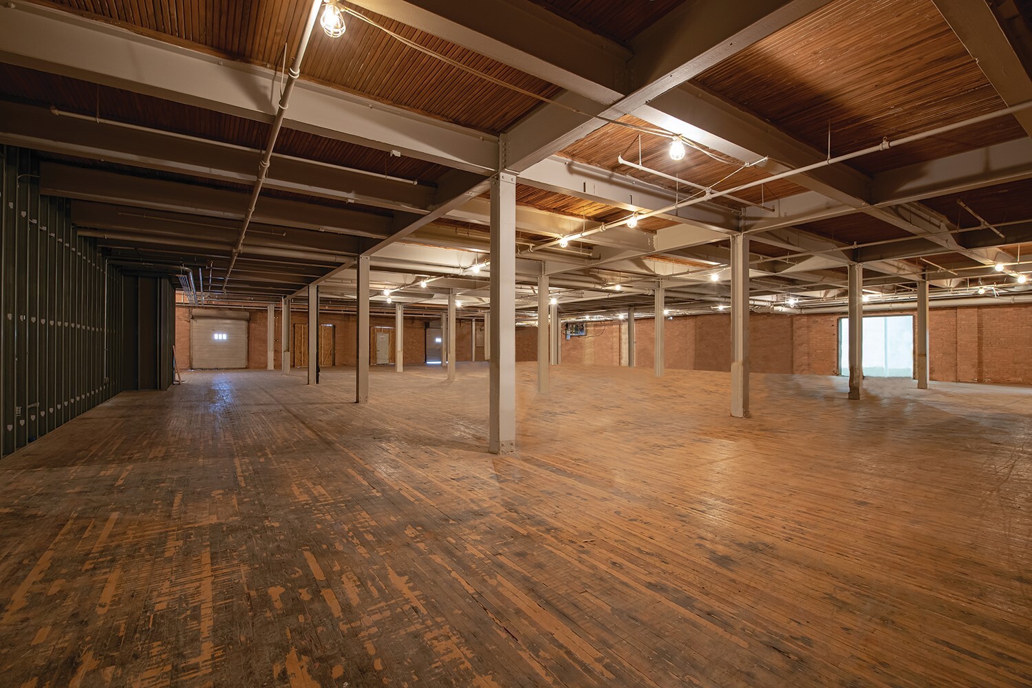 1357 N Elston Ave, Chicago, IL for lease Interior Photo- Image 1 of 1