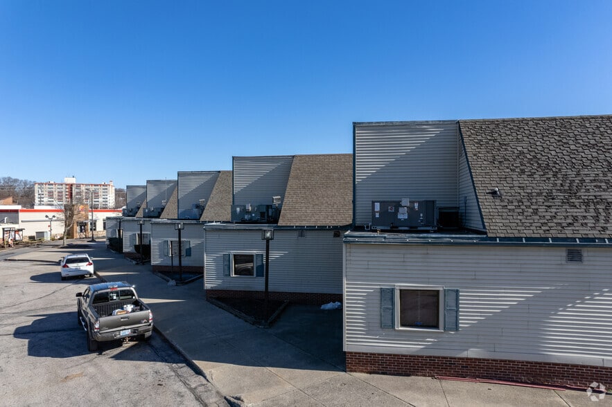 263 Social St, Woonsocket, RI for lease - Building Photo - Image 3 of 32