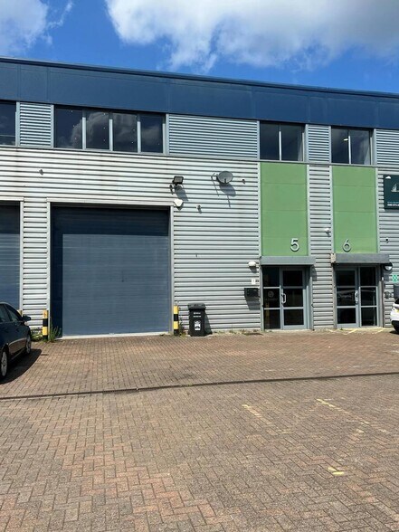 Platinum Rd, Manchester à louer - Photo du bâtiment - Image 1 de 16