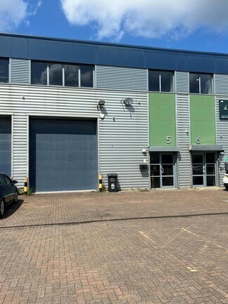 Plus de détails pour Platinum Rd, Manchester - Industriel à louer