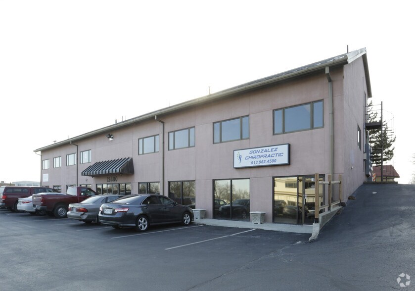 12480 W 62nd Ter, Shawnee, KS à louer - Photo du bâtiment - Image 2 de 15