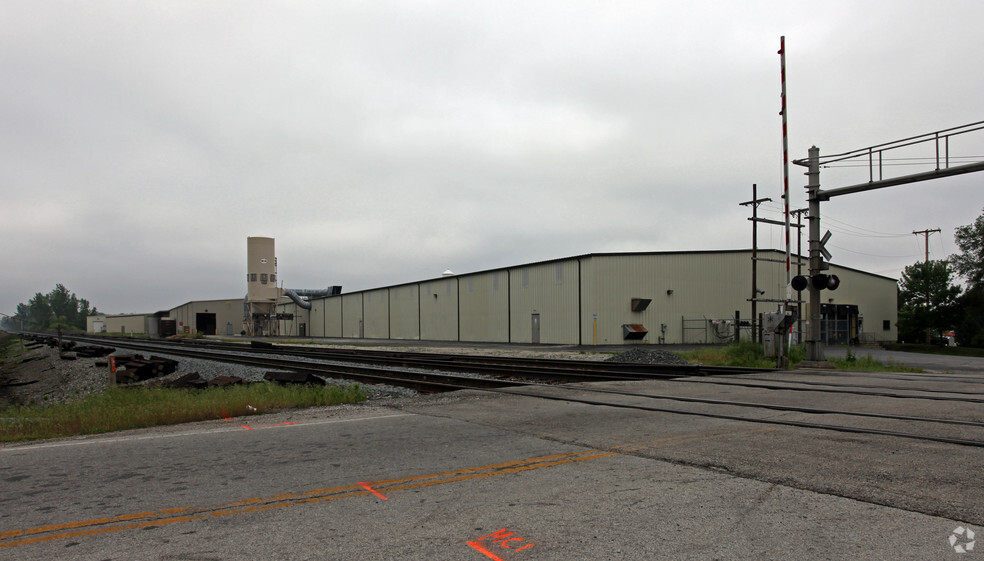 1600 N Main St, Fostoria, OH for sale - Primary Photo - Image 1 of 1