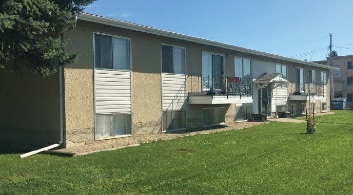 5501-5513 61 St, Vegreville, AB à vendre Photo principale- Image 1 de 1