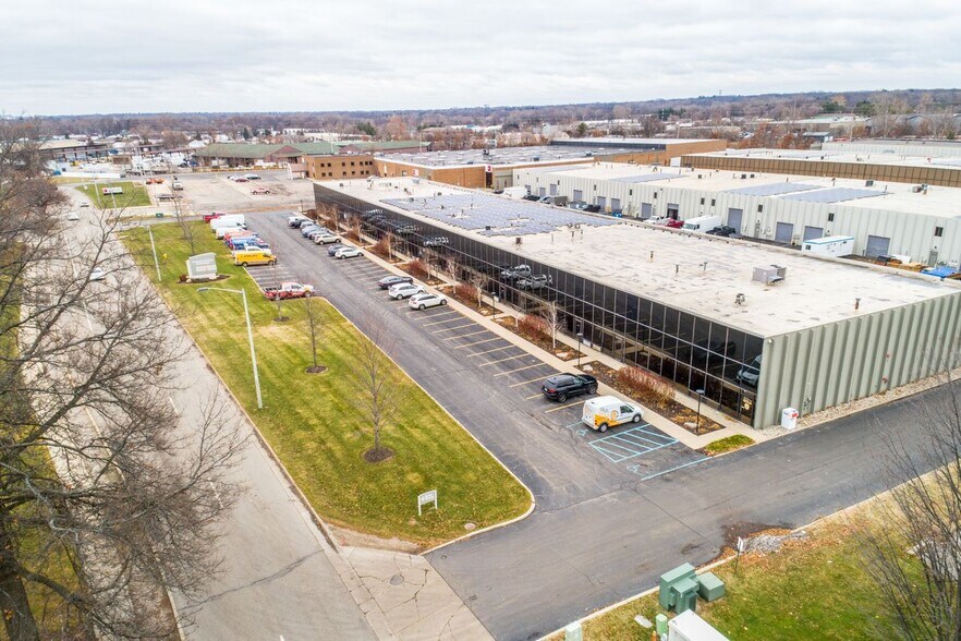 3156 Roger B Chaffe, Grand Rapids, MI à louer - Photo du bâtiment - Image 2 de 7