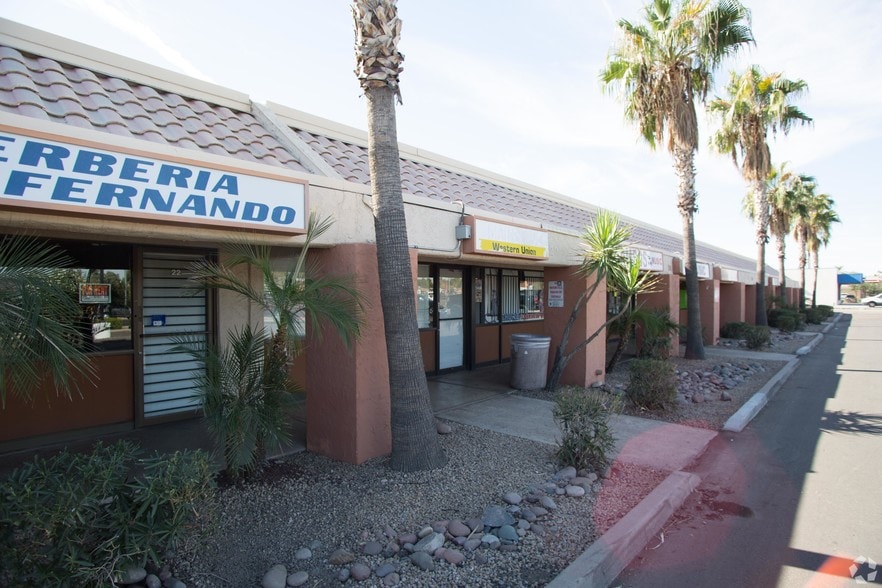 1241 E Broadway Rd, Mesa, AZ à louer - Photo du bâtiment - Image 2 de 10
