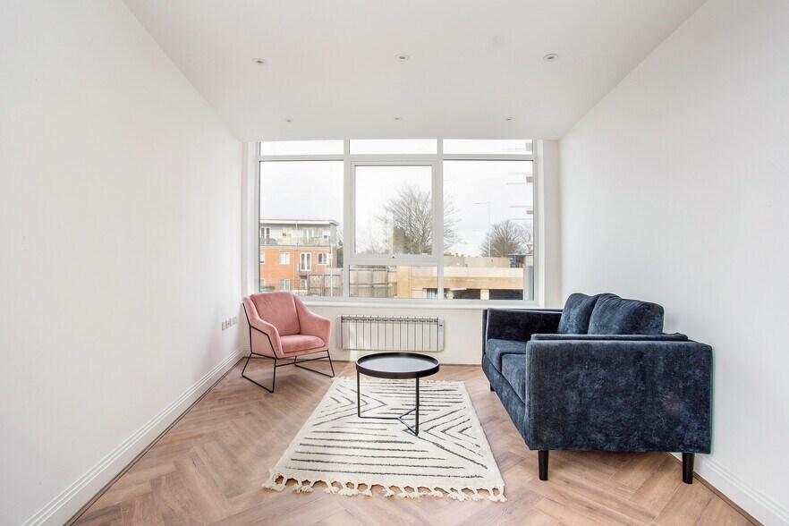 514-518 High Rd, Ilford à vendre - Photo du bâtiment - Image 3 de 20