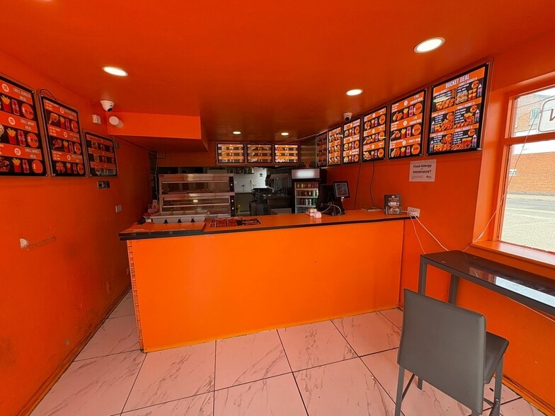 140 Queens Rd, Beeston for sale - Building Photo - Image 3 of 12