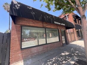 207 S Fair Oaks Ave, Pasadena, CA for lease Interior Photo- Image 1 of 3