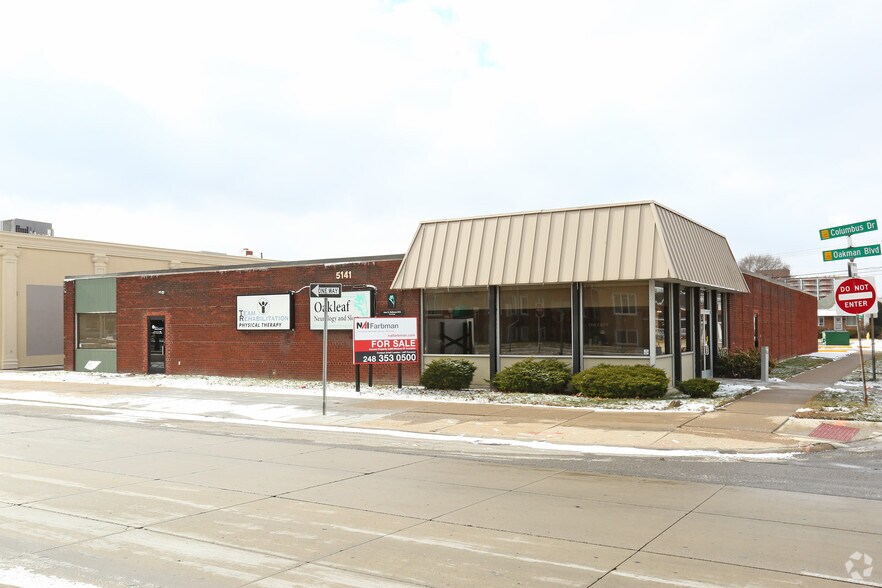 5141 Oakman Blvd, Dearborn, MI for sale - Primary Photo - Image 1 of 5