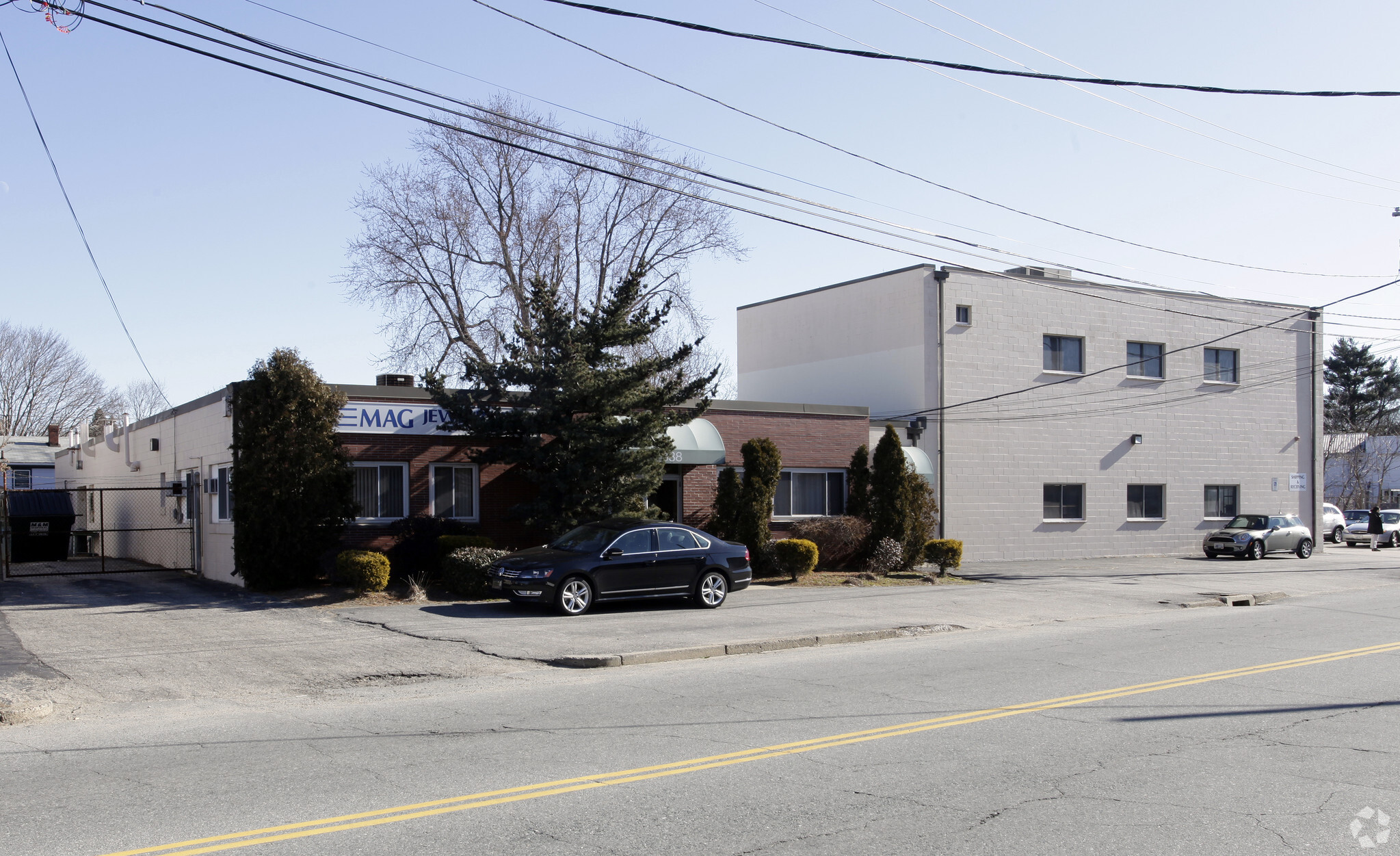 838 Dyer Ave, Cranston, RI for lease Primary Photo- Image 1 of 18