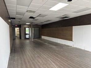7402-7410 Broadview Rd, Cleveland, OH for lease Interior Photo- Image 1 of 4