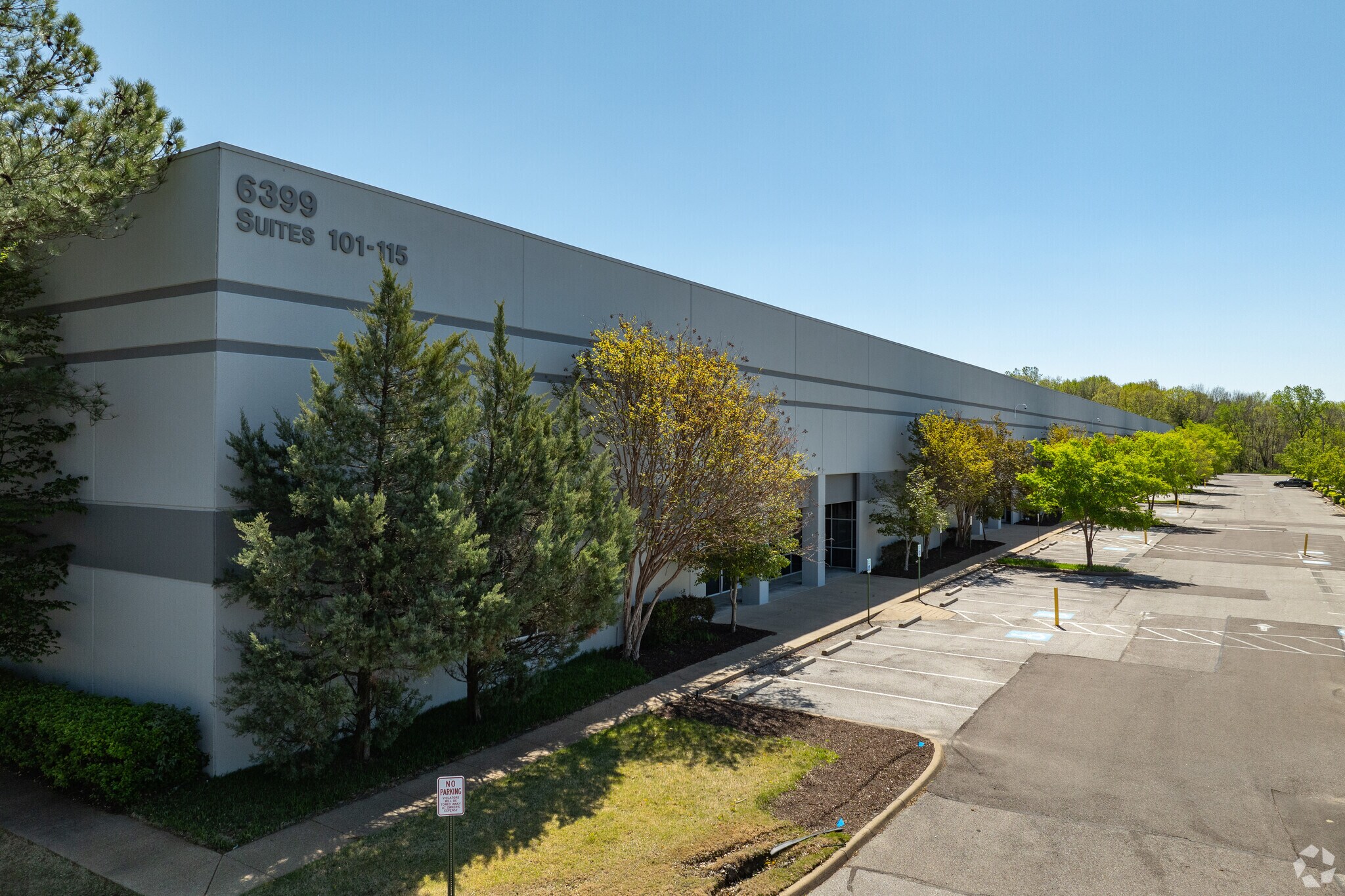 6399 Shelby View Dr, Memphis, TN à louer Photo principale- Image 1 de 16