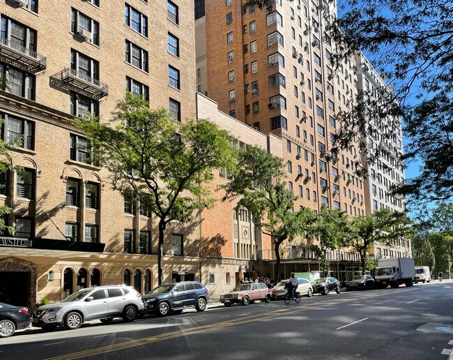 Plus de détails pour 15 W 86th St, New York, NY - Bureau à louer