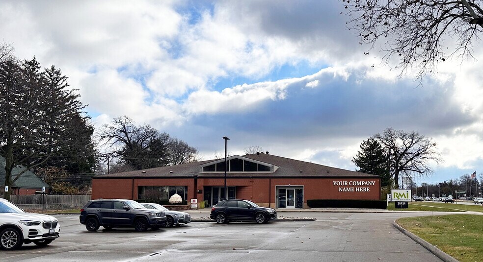 26454 Woodward Ave, Royal Oak, MI à louer - Photo du bâtiment - Image 1 de 4