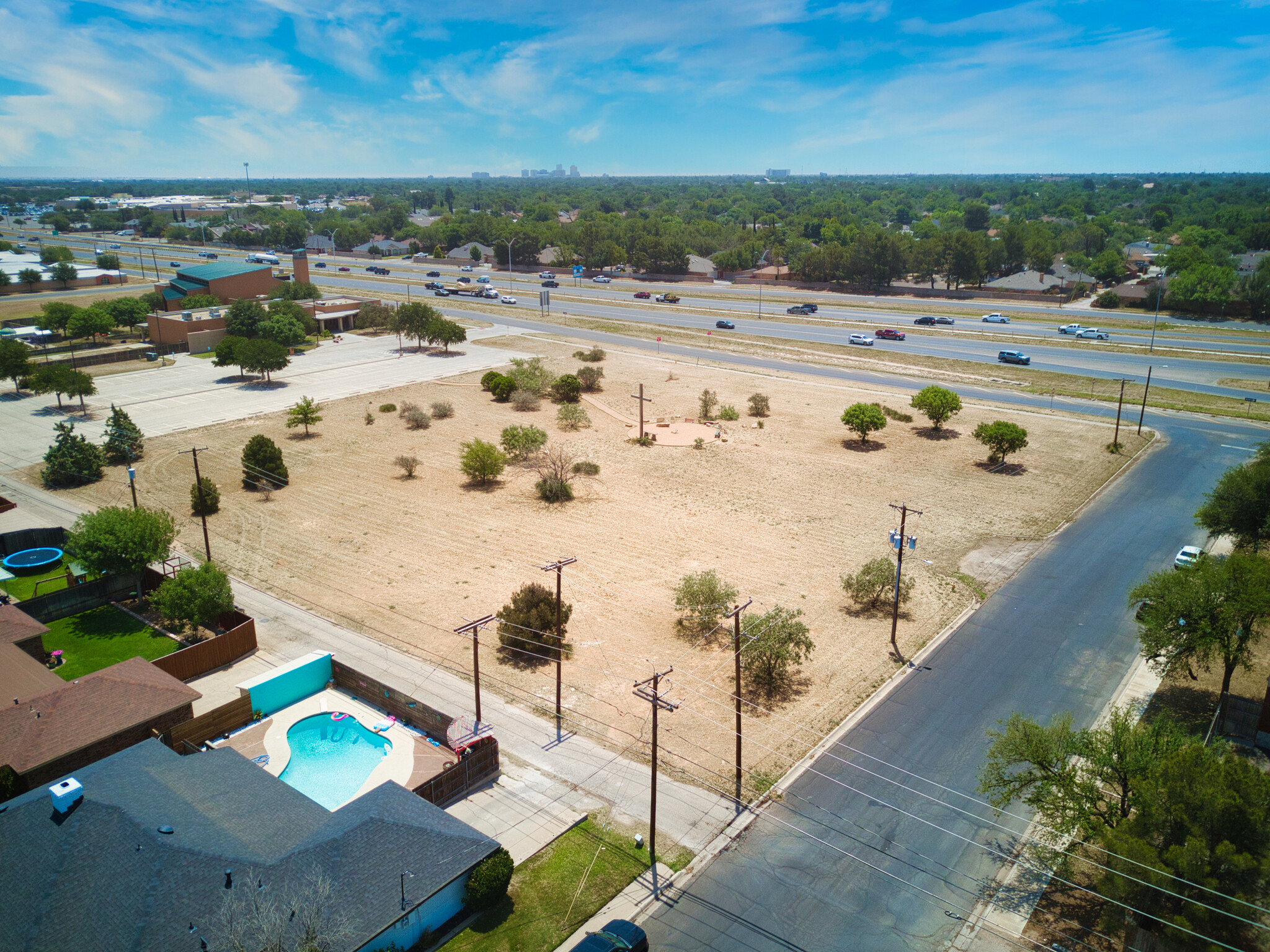 4000 W Loop 250 N, Midland, TX à vendre Photo du bâtiment- Image 1 de 1