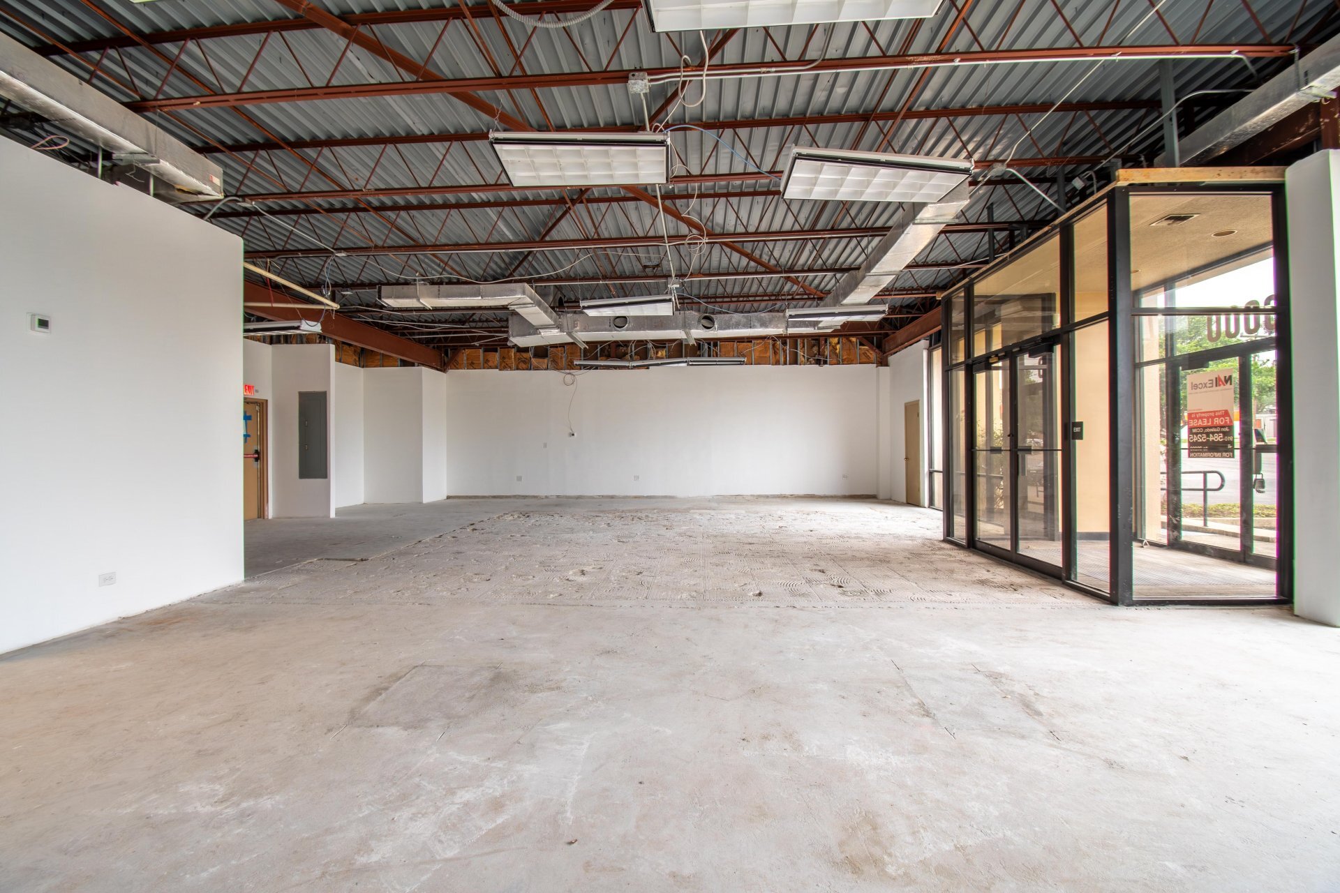 6000-6064 Ingram Rd, San Antonio, TX à louer Photo intérieure- Image 1 de 5