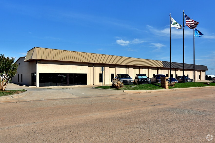 8317 Gateway Ter, Oklahoma City, OK à vendre - Photo principale - Image 1 de 22