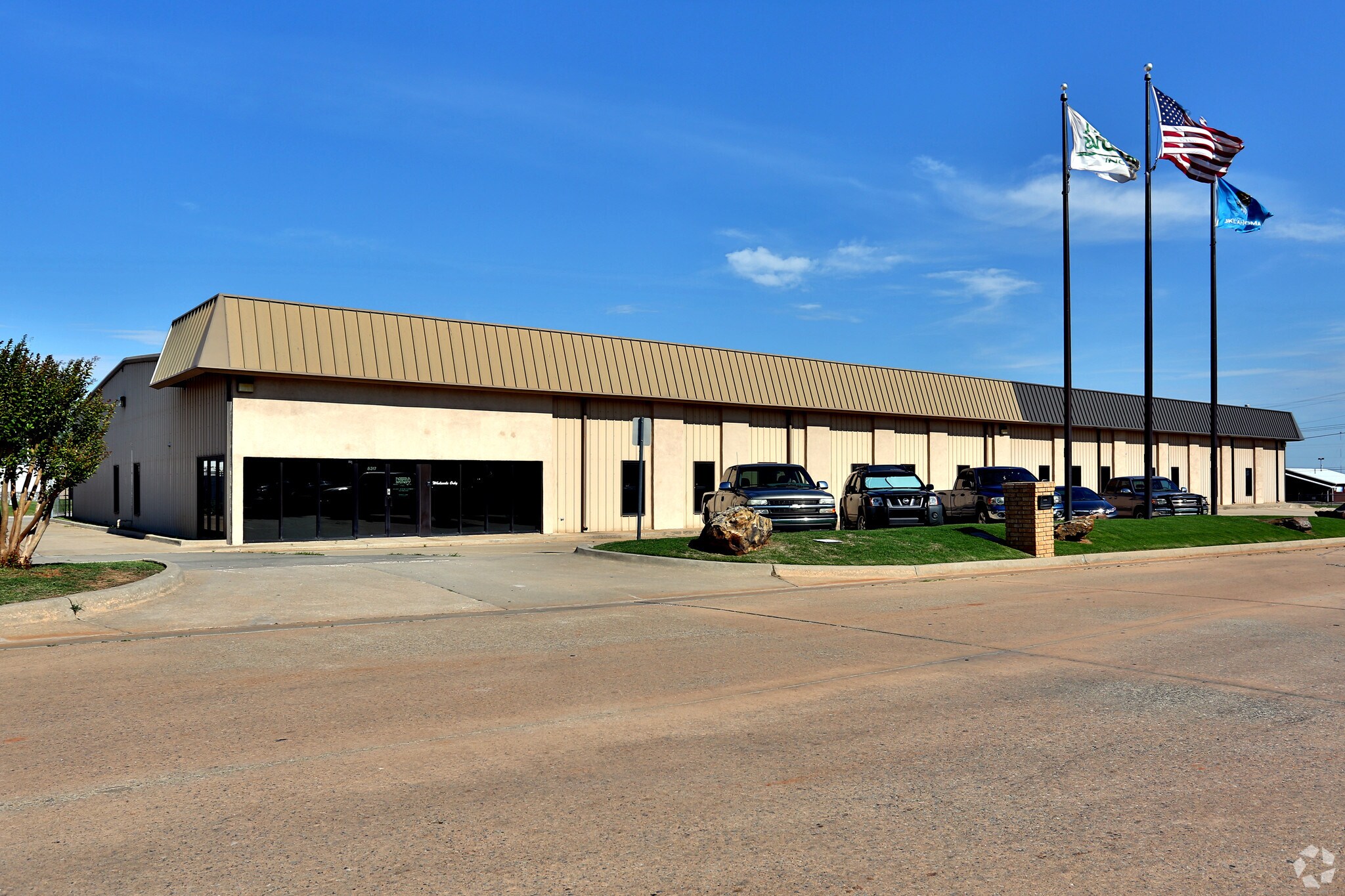 8317 Gateway Ter, Oklahoma City, OK à vendre Photo principale- Image 1 de 23