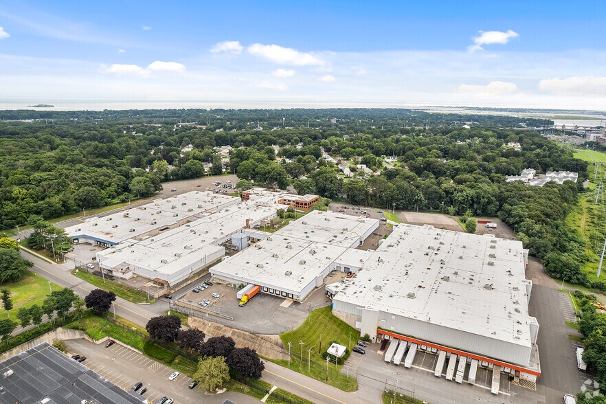 500 Bic Dr, Milford, CT à louer - Photo du bâtiment - Image 1 de 22