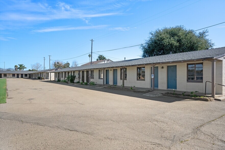 1324 Broadway, Santa Maria, CA for sale - Building Photo - Image 2 of 16