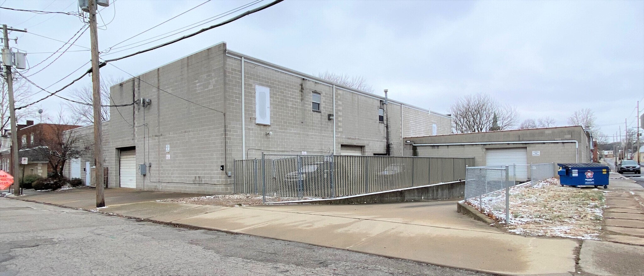27 N 12th St, Belleville, IL for lease Building Photo- Image 1 of 3