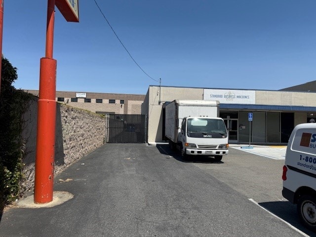 366-376 Race St, San Jose, CA for lease - Building Photo - Image 3 of 6