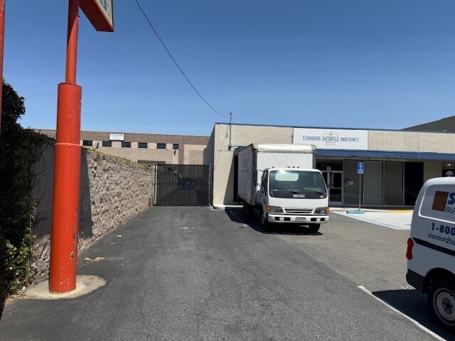 366-376 Race St, San Jose, CA à louer - Photo du bâtiment - Image 3 de 6