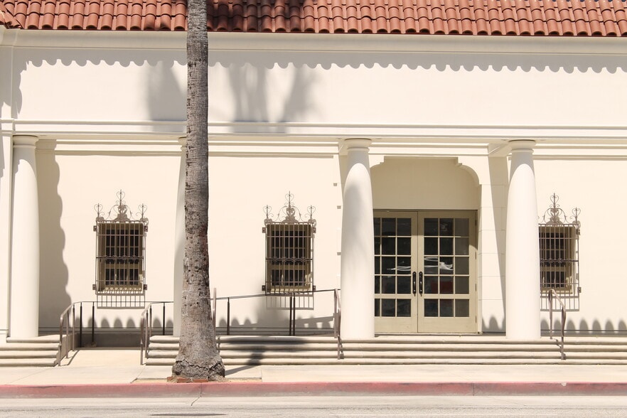 5925-5939 W Sunset Blvd, Los Angeles, CA à louer - Photo du bâtiment - Image 2 de 46