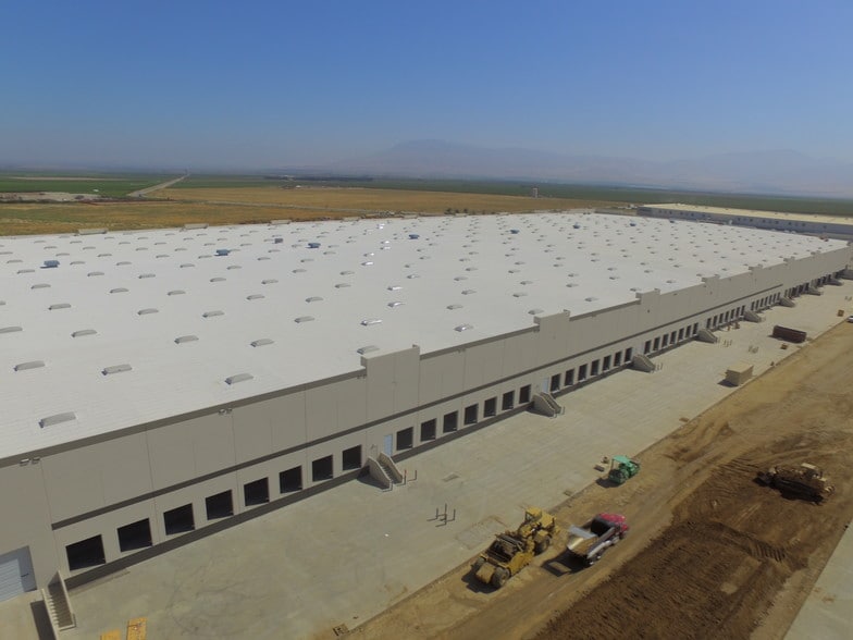 5205 S Wheeler Ridge Rd, Tejon Ranch, CA for lease - Building Photo - Image 2 of 5