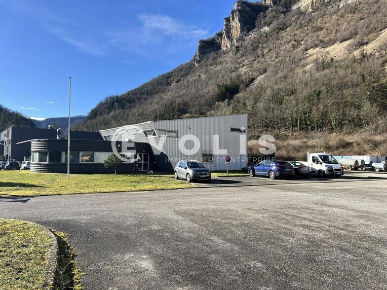 Flex in Saint-Rambert-en-Bugey for sale - Building Photo - Image 2 of 28