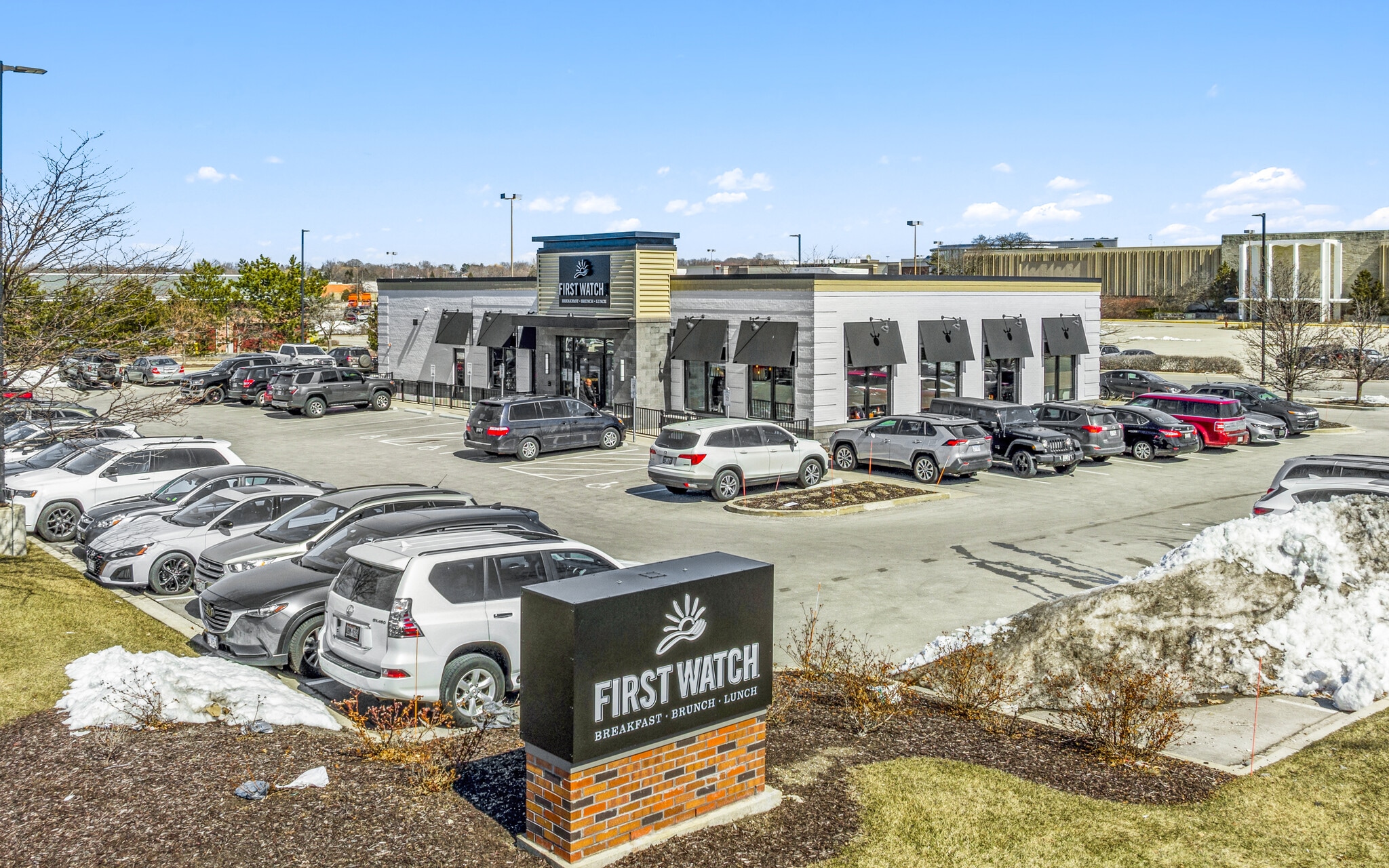 5320 S 76th St, Greendale, WI for sale Primary Photo- Image 1 of 5