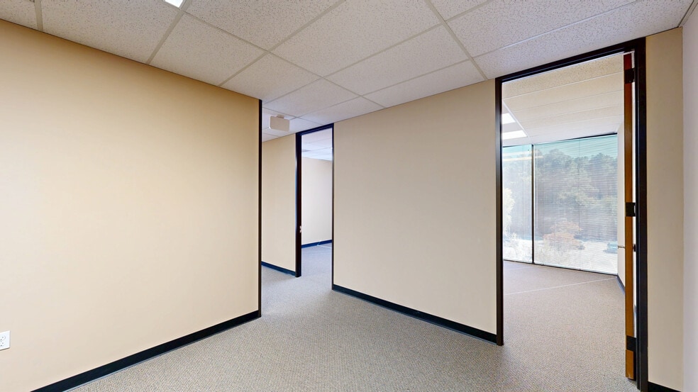 719 Sawdust Rd, The Woodlands, TX for lease - Matterport 3D Scan - Image 3 of 12