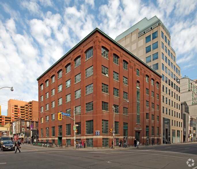 240 Richmond St W, Toronto, ON for lease - Building Photo - Image 3 of 23