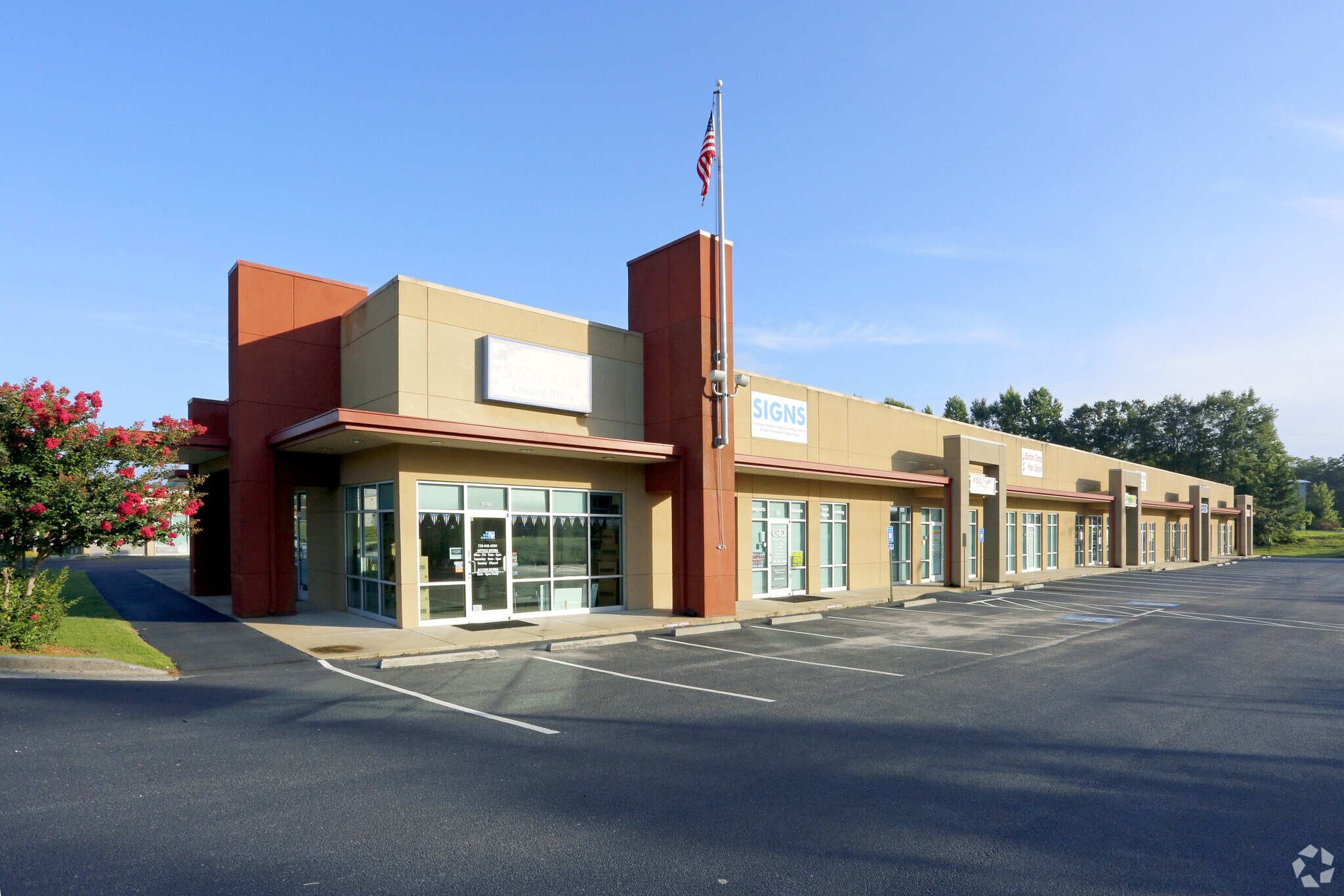 5745 Wendy Bagwell Pky, Hiram, GA à louer Photo principale- Image 1 de 11