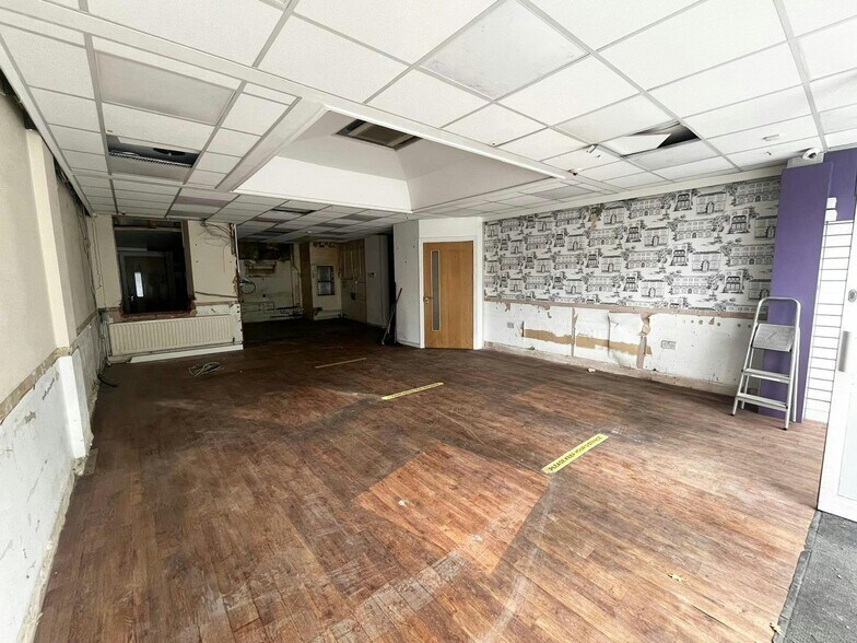 80 Coombe Ln, Londres à louer - Photo du bâtiment - Image 2 de 6