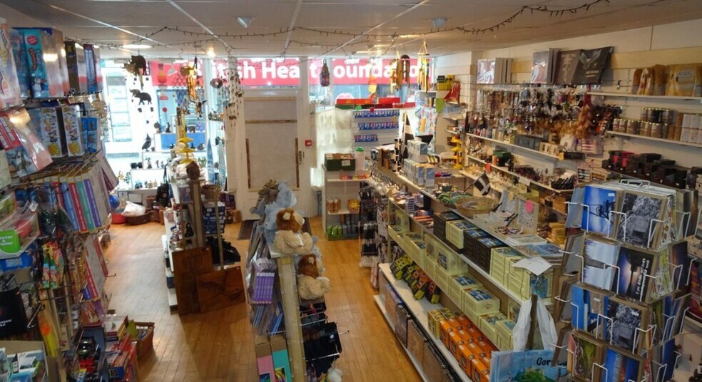 10 Fore St, St Austell à vendre - Photo intérieure - Image 2 de 12