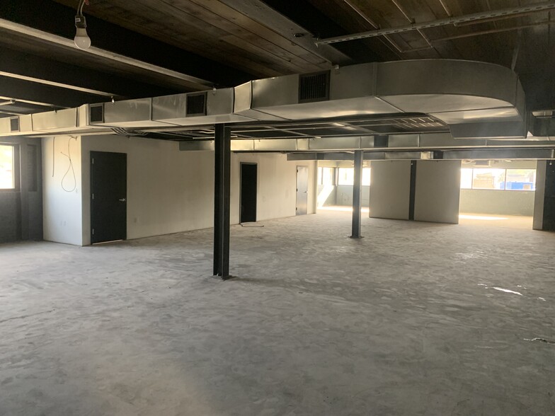 6100 Saint Vincent Ave, Shreveport, LA for lease - Interior Photo - Image 2 of 11