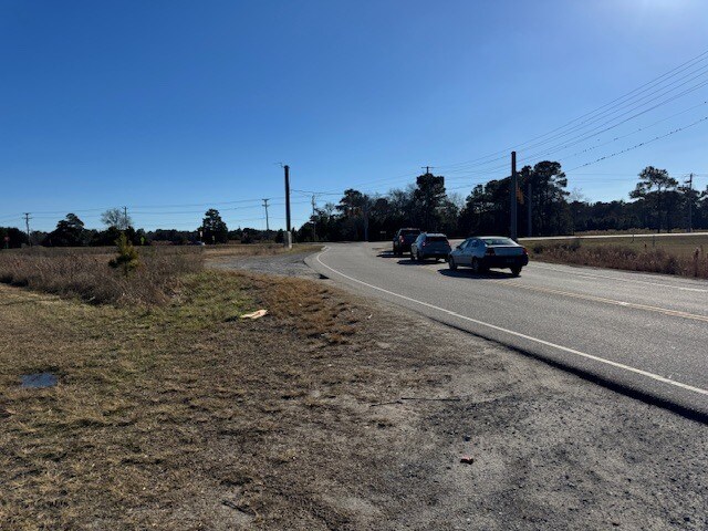 106 Belgrade Swansboro Rd, Swansboro, NC à vendre - Photo du bâtiment - Image 3 de 8