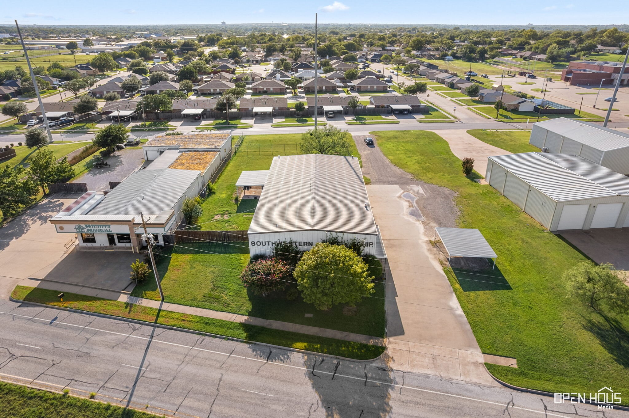 4200 Henry S Grace Fwy, Wichita Falls, TX for lease Primary Photo- Image 1 of 59