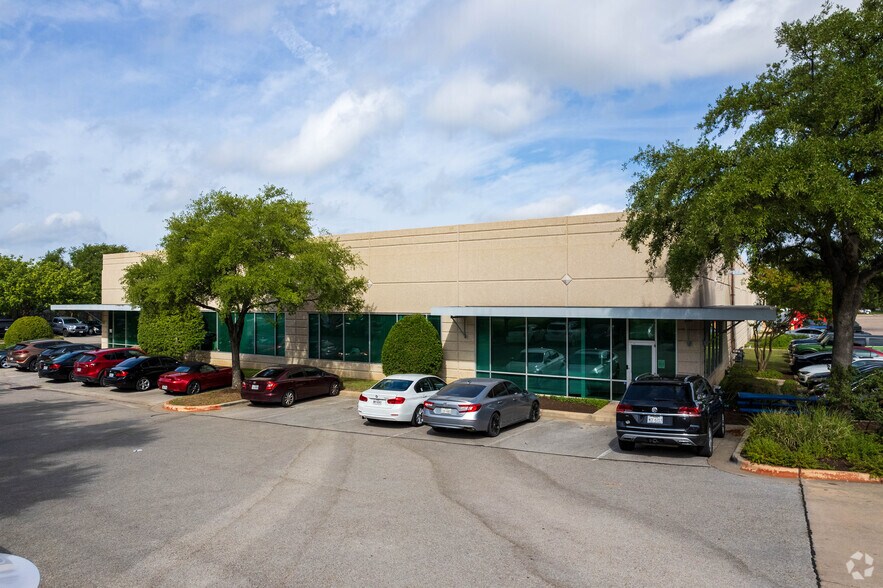 9300 United Dr, Austin, TX for lease - Building Photo - Image 3 of 53