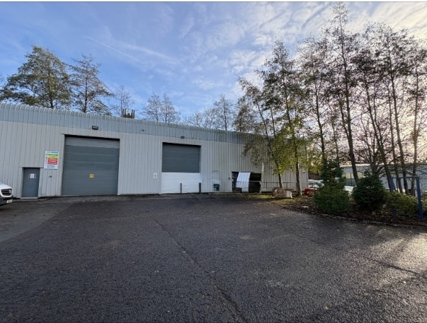 Bower Street St, Oldham for lease Primary Photo- Image 1 of 4