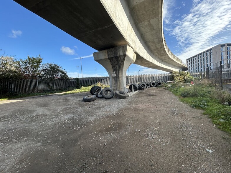 Oriental Way, Londres à louer - Photo du bâtiment - Image 3 de 3