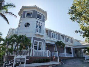 315 E Olympia Ave, Punta Gorda, FL for lease Building Photo- Image 1 of 18